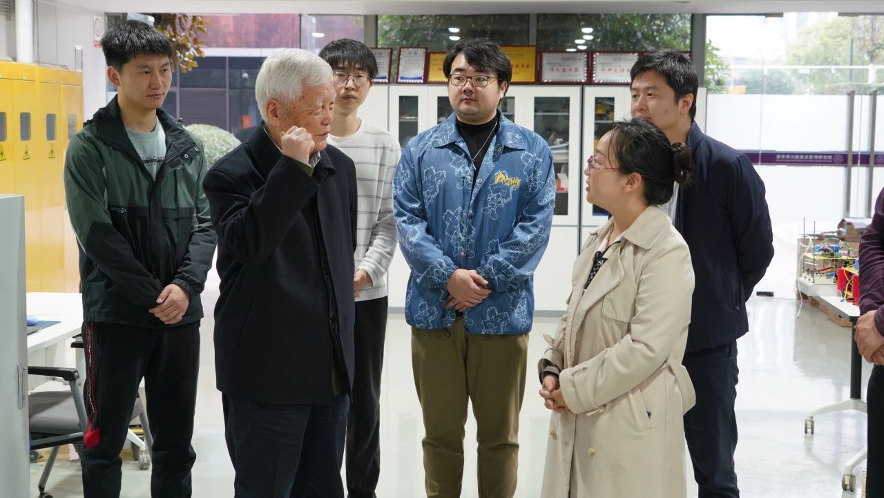 中国科学院院士、中国电力科学研究院名誉院长、清华四川院学术委员会主任委员周孝信莅临清华四川院考察指导...