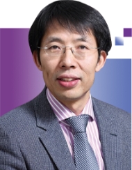 曾 嵘