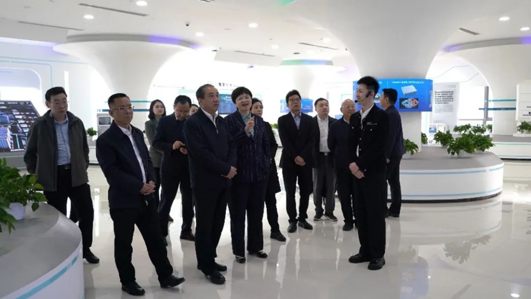 河北省人民政府副省长董兆伟一行到清华四川能源互联网研究院调研交流