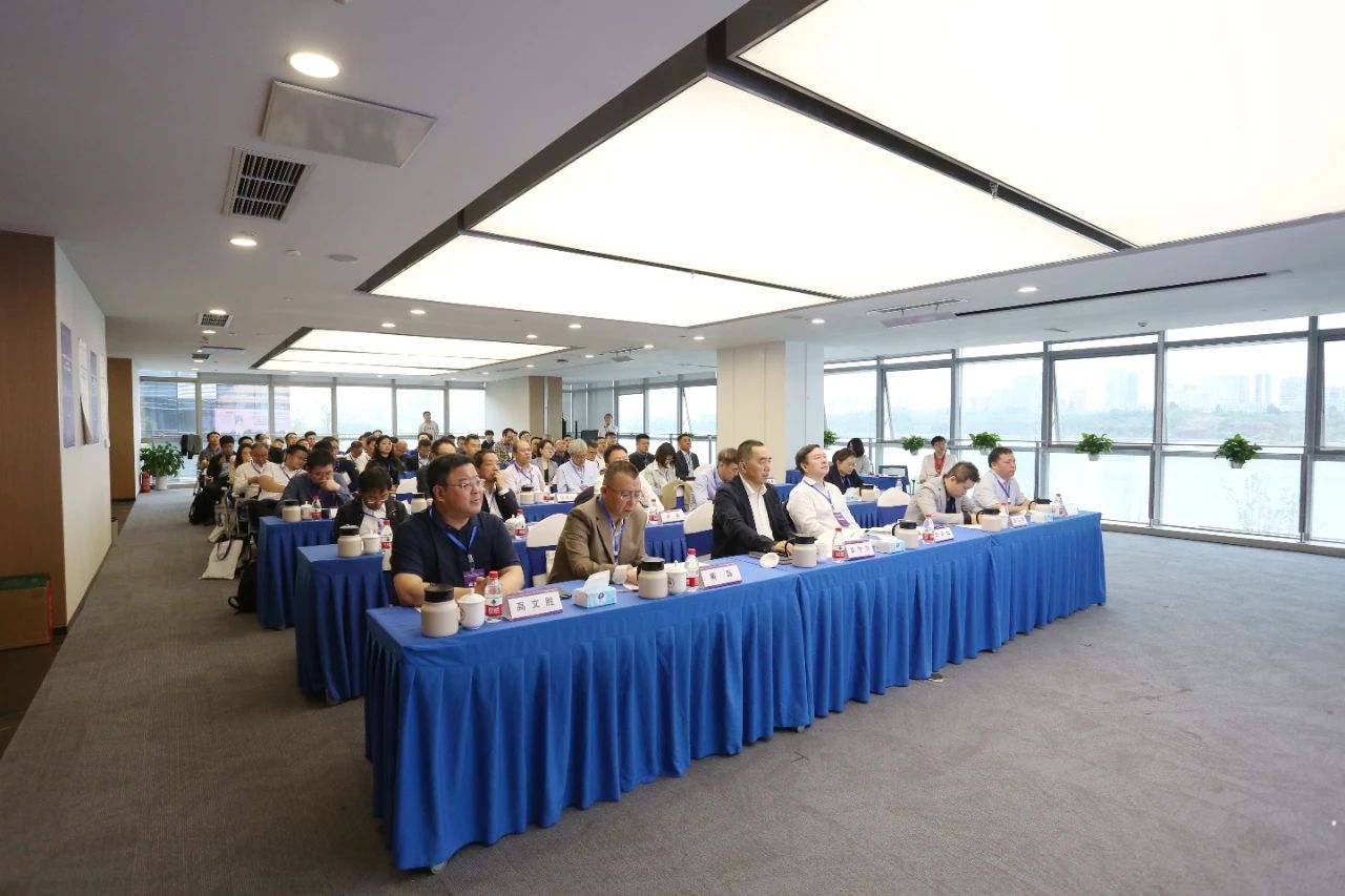 聚力成长，携手共进——“清华大学创新领军工程博士西南地区项目人才培养研讨会暨电机系第十一期工程博士论...