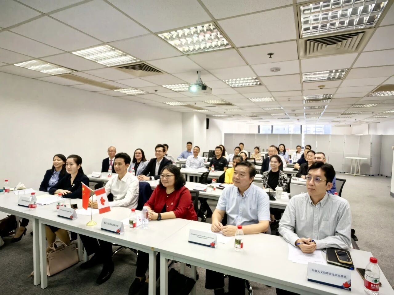 清华四川院应邀参与中国-加拿大循环经济合作研讨会（重庆），共促资源与能源转型合作